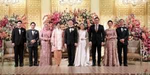 10 Potret Pernikahan Mewah Anak Bupati Pandeglang & Pria Korea, Wedding Impian Semua Wanita