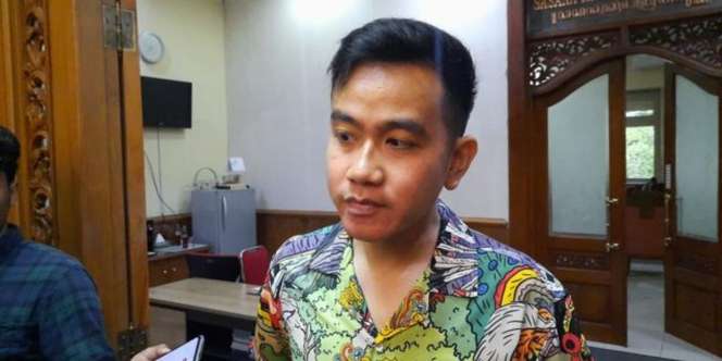 Reaksi Kocak Walkot Solo Gibran Saat Hitung Honor Bawahan 4 Kali Lipat Lebih Tinggi dari Gajinya