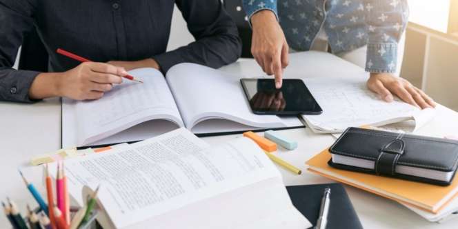 Terlalu Banyak Tugas Kuliah, Pria Ini Maki Dosen via Email, Balasan yang Didapat Sungguh Tak Terduga