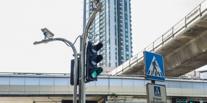 Suami Ketahuan Selingkuh Bonceng Wanita Lain Gegara Tilang Elektronik