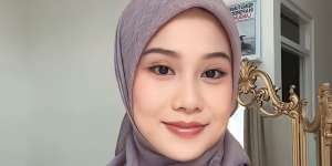 Coba Look Hijab Square Tapi Memakai Pashmina 