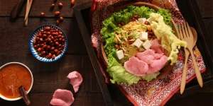 Penuhi Asupan Serat dengan Asinan Sayur Rendah Kalori