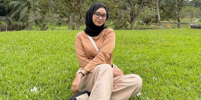Sopan nan Stylish, Ide Mix and Match untuk ke Kampus