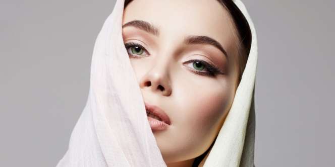 Pakai Eyeshadow Sesuai Warna Kulit, Riasan Mata Jadi Dramatis