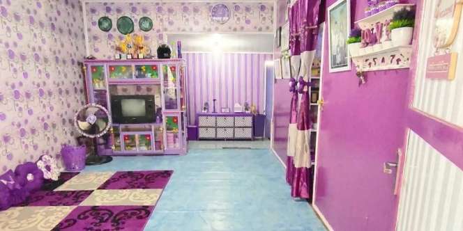 Rumah Serba Ungu, Mulai dari Teras Hingga Ruang Cuci