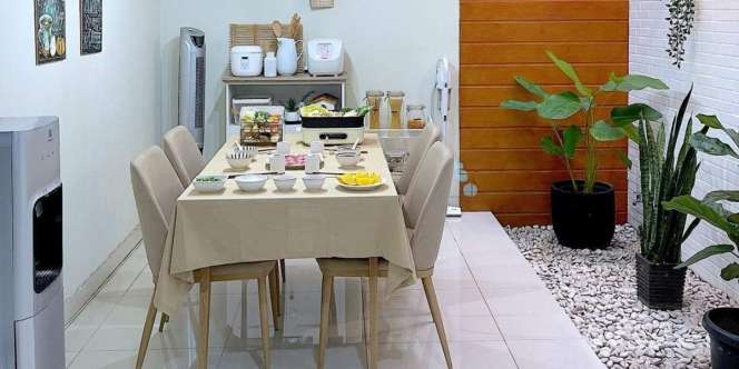 Area Makan Bernuansa Taman, Suasana Jadi Santai
