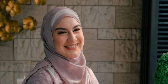 Anggunnya Irish Bella dalam Balutan Dress Tutu