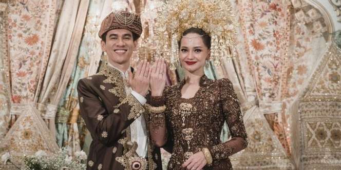 Makeup dan Kebaya Akad Nikah Enzy Storia, Tampil Glamor dengan Adat Minang