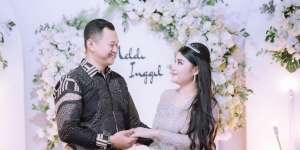 Digelar Sederhana, Intip 5 Momen Lamaran Rosa Meldianti Keponakan Dewi Perssik