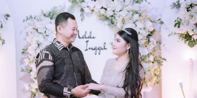 Digelar Sederhana, Intip 5 Momen Lamaran Rosa Meldianti Keponakan Dewi Perssik