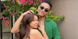 10 Gaya Pacaran Rebecca Klopper & Fadly Faisal, Dinilai Vulgar Bak Suami Istri, Kini Heboh Video Syur!