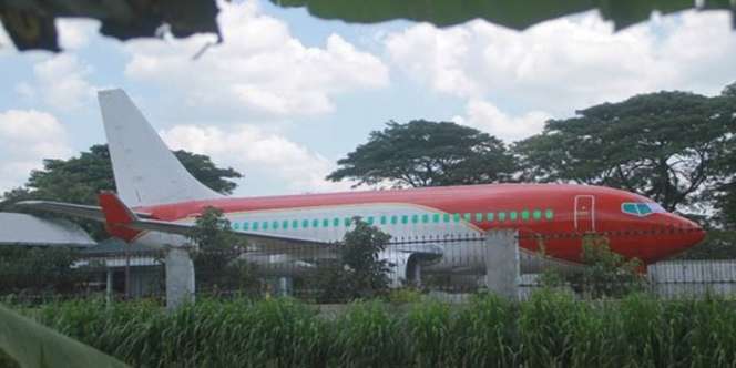 Viral Pesawat Terparkir di Depan Rumah Warga Nganjuk, Pemilik Bukan Orang Sembarangan