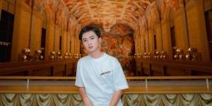 7 Tahun Kerja Jadi Asisten Artis `Sultan` Ternama, Pria Ini Bisa Bangun Rumah Mewah Bak Istana, Lihat 8 Potretnya