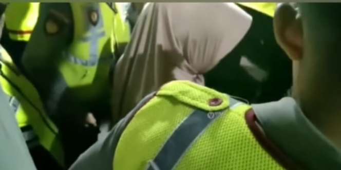 Bu Kades di Sidoarjo Digembok Warga di Dalam Balai Desa Selama 6 Jam, Ini Penyebabnya