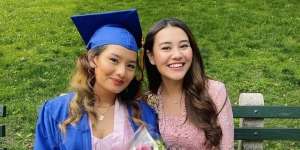 5 Potret Wisuda Zahwa Massaid Putri Reza Artamevia di New York