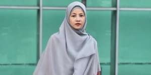 Pesona Natasha Rizky Berhijab Syar'i dan Bercadar Bikin Adem