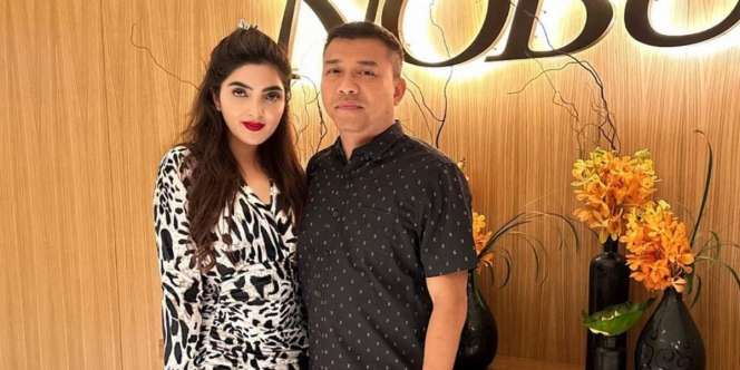 Ashanty Makan Cumi dan Udang Hidup-Hidup, Ekspresi Anang Bikin Salfok