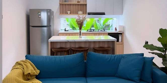 Ide Seru, Dapur Terang dengan Kaca Panjang Mengintip