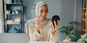 Tantangan Kewajiban Sertifikasi Halal Industri Kosmetik Indonesia