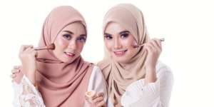 Wajah Lebih Fresh dengan 5 Trik Blush On Simpel