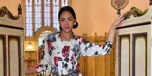 4 Look Kekinian dengan Kain dan Kebaya ala Putri Kraton Solo