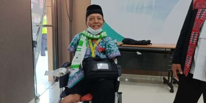 Kisah Agus, Pelukis Difabel Asal Madiun Berangkat Haji Hasil Menabung Belasan Tahun