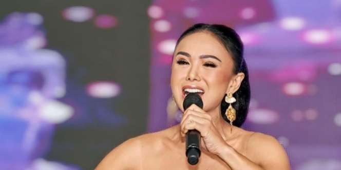 5 Potret Penampilan Yuni Shara Nyanyi di Amerika, Saking Cantiknya Dipanggil Princes Penonton Anak-Anak