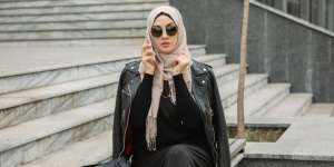 Tips Memilih Produk Pelembut yang Cocok untuk Pakaian dan Hijab