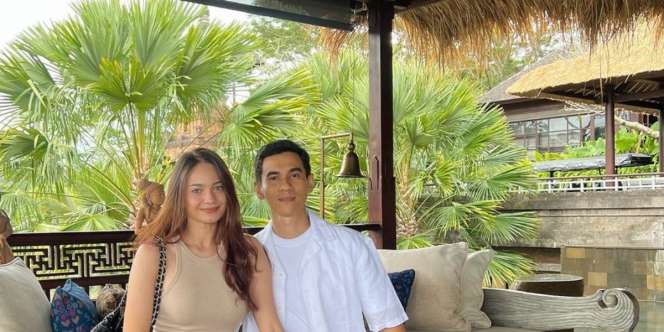 Potret Bulan Madu Romantis Enzy dan Molen di Bali