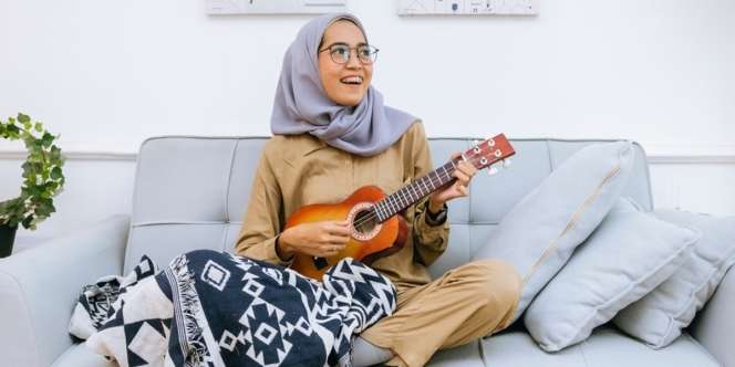 Rekomendasi Tips Makeup Stunning untuk Konser, Dijamin Bisa Tahan Seharian!