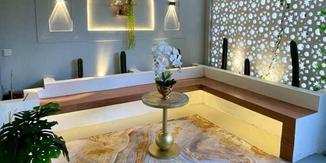 Teras Rumah Seperti Ruang Tunggu Hotel, Lihat 3 Potretnya