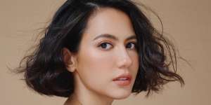 Dirias dengan Blush On Demam, Aura Pevita Pearce 'Full Damage'