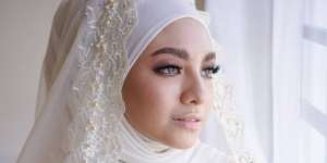 3 Bahan Pashmina Andalan MUA untuk Pengantin