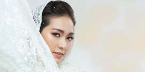 MUA Rias Pengantin Tanpa Foundation, Hasilnya Glowing Banget!