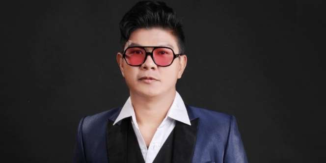Potret Andika Kangen Band Nyanyi Bareng Putrinya di Acara Kelulusan