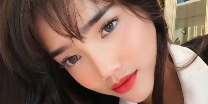 Senyum Misterius Fuji Usai Putus Pertemanan Instagram dengan Thariq Halilintar