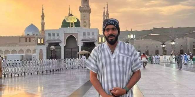 Pria India Pergi Berhaji dengan Berjalan Kaki 8.640 Km Selama Setahun