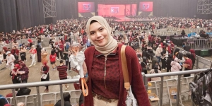 3 Inspirasi Look Hijab Kala Nonton Konser ala Dream