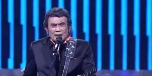 Rhoma Irama Wajibkan Karyawannya Ibadah, Kalau Enggak Sholat Enggak di Soneta
