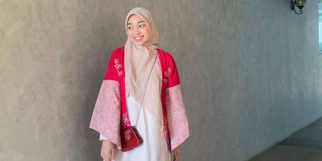 3 Inspirasi Mix and Match Outfit Syar’i dengan Look Stylish