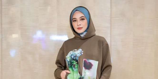 Dian Ayu Tampil dengan Makeup Natural, Kecantikannya Dipuji Nggak Pernah Luntur