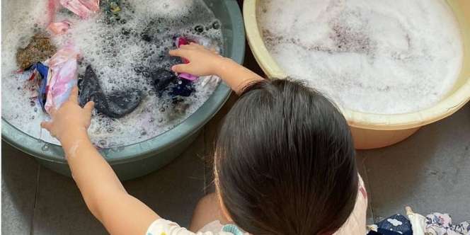 Gading Ungkap Si Cantik Gempita Juga Bantu Cuci Baju Saat di rumah 
