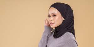 Tutorial 'Ngalis' Natural ala Cewek Korea, Cuma Pakai 2 Produk