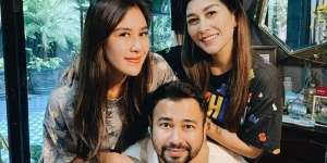 Adu Mewah Kolam Renang Raffi Ahmad, Nisya dan Syahnaz, Keluarga Sultan Memang Beda!