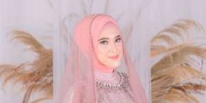 Anggunnya Pengantin Berhijab dengan Color Tone Serba Nude