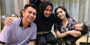 10 Potret Artis & Ibu Mertua Ini Bak Ibu dan Anak Kandung, Jeje Menantu Kesayangan Amy Qanita!