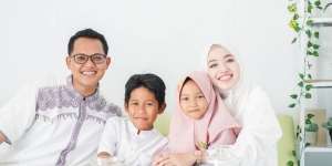 Pemberian Terbaik dari Orangtua untuk Anak Menurut Rasulullah