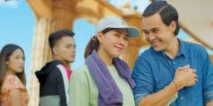 Potret Syahnaz Sadiqah Dikelilingi Aktor Tampan FTV