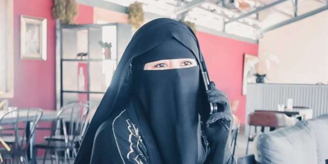 Umi Pipik Menangis saat Diminta Jadi BA Skincare Tanpa Harus Lepas Cadar