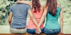 Istri Syok, Setahun WA Diblokir Suami, Tiba-Tiba Dapat SMS Cerai: Rupanya Kepincut Janda Muda